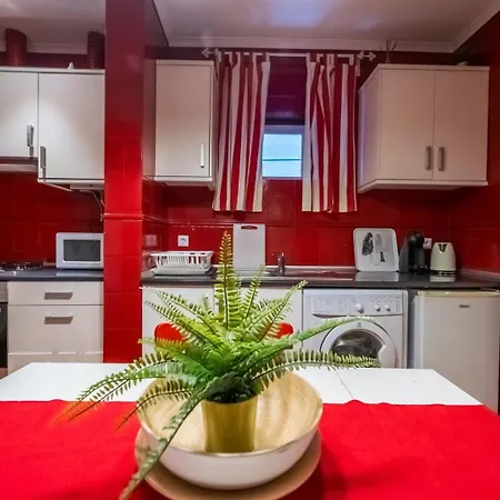 2br In Bairro Alto - | By Airnest Appartamento Lisbona
