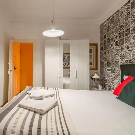 2br In Bairro Alto - | By Airnest Lissabon